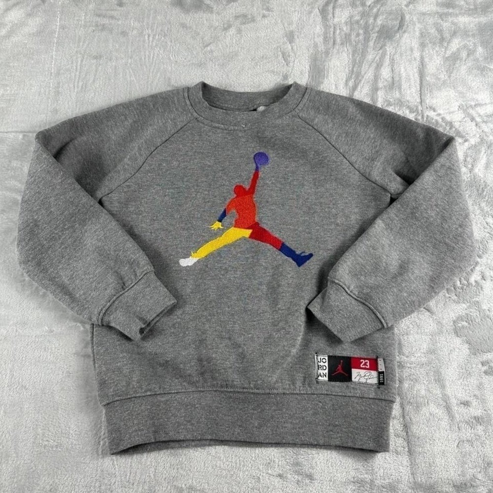 Jordan Sweatshirt Boys Medium 5 6yr Gray Fleece Emboridered Jumpman Athleisure